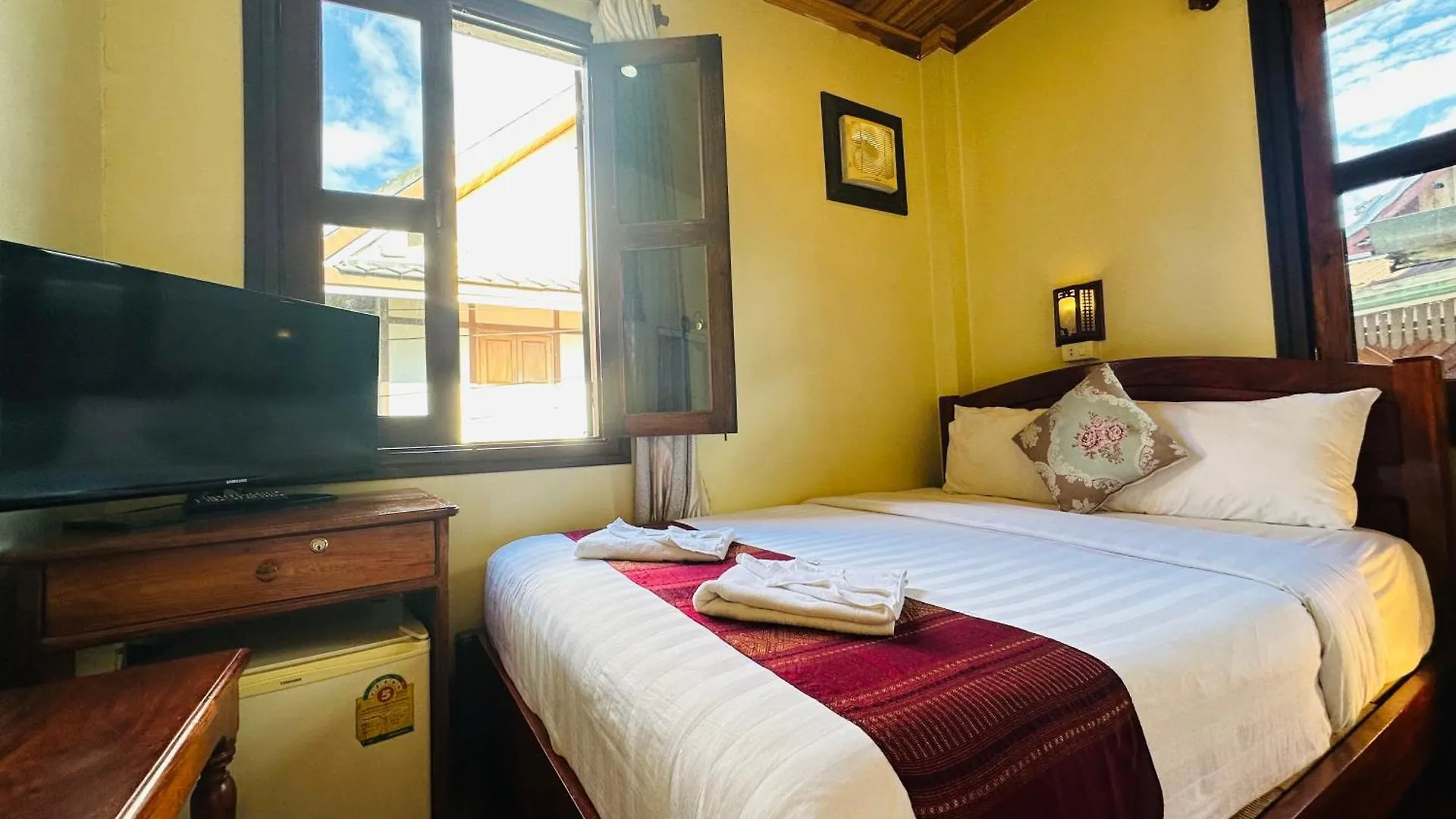*** Hotel Anisa Mekong Riverside Villa Luang Prabang Laos