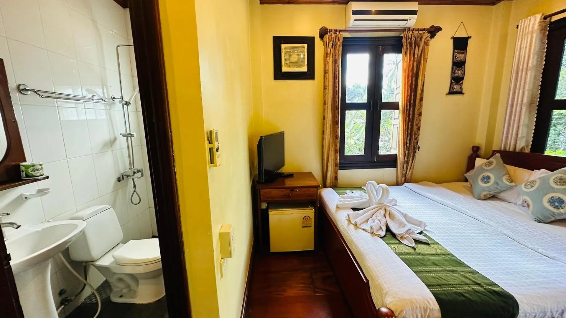 Anisa Mekong Riverside Villa Luang Prabang
