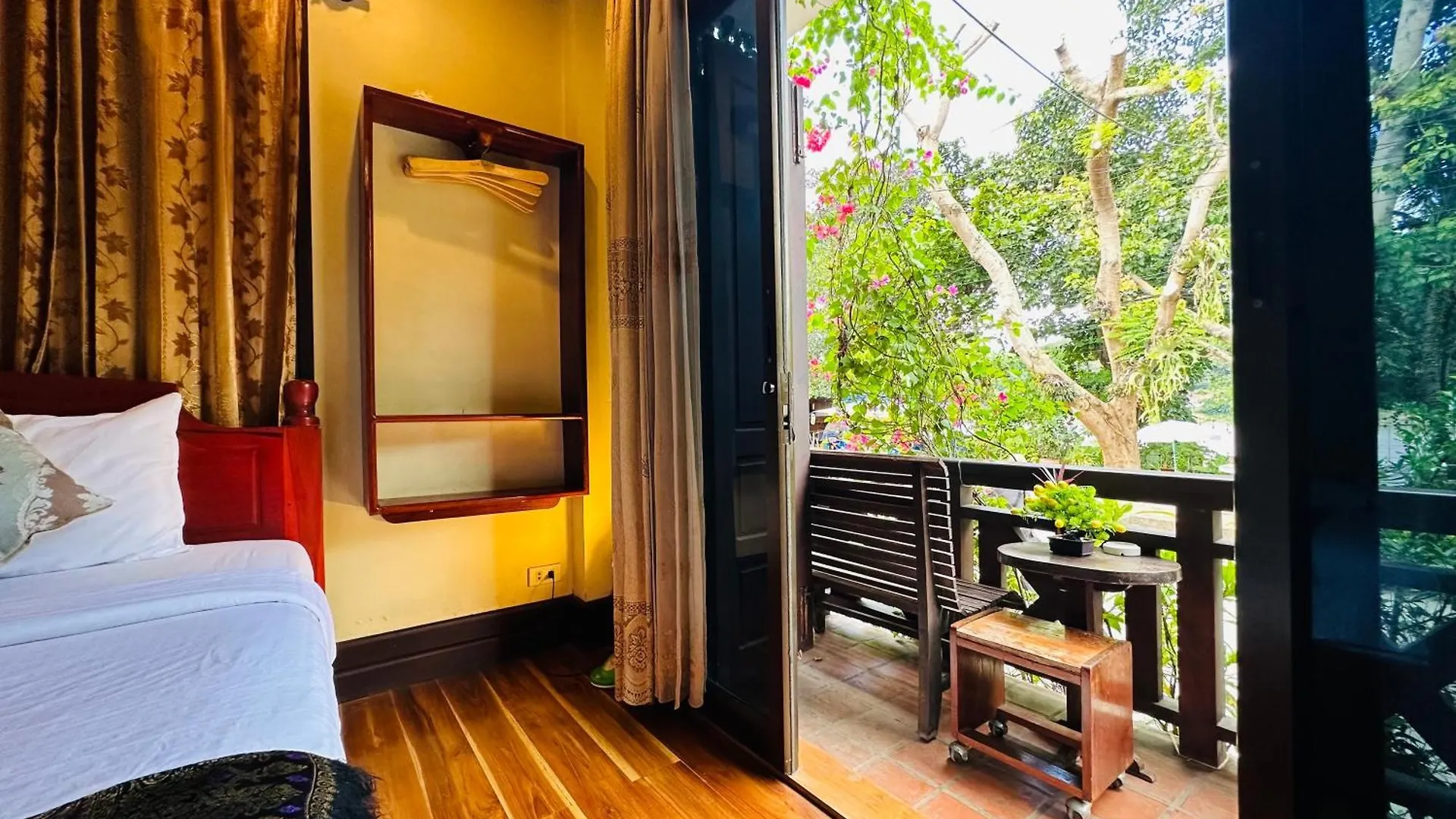*** Hotel Anisa Mekong Riverside Villa Luang Prabang Laos