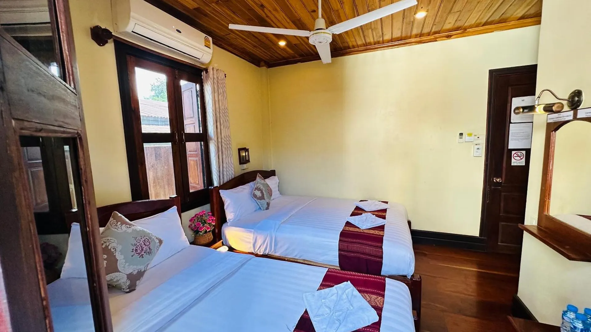לואנג פרבאנג Anisa Mekong Riverside Villa מלון לואנג פרבאנג