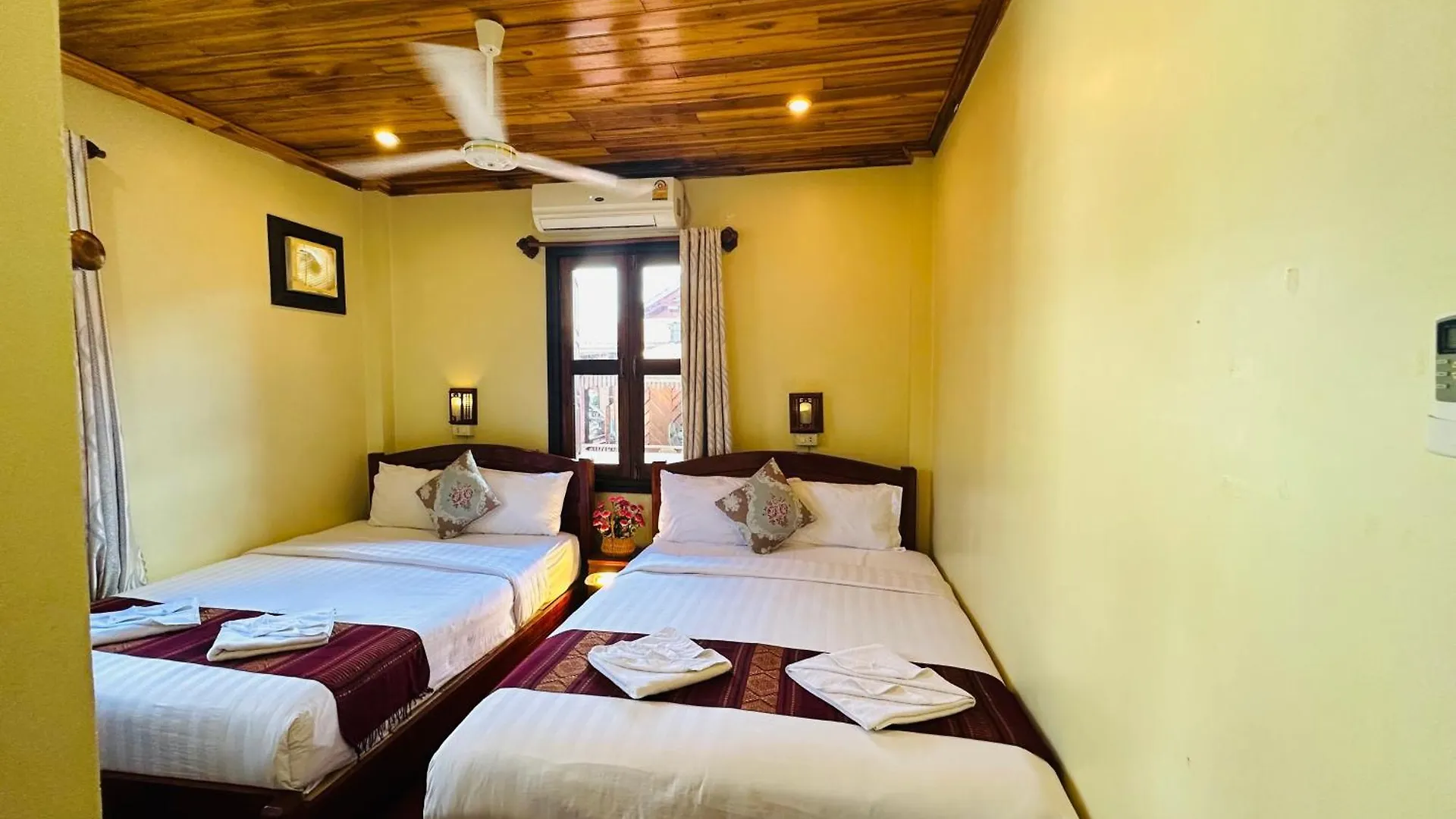 לואנג פרבאנג Anisa Mekong Riverside Villa