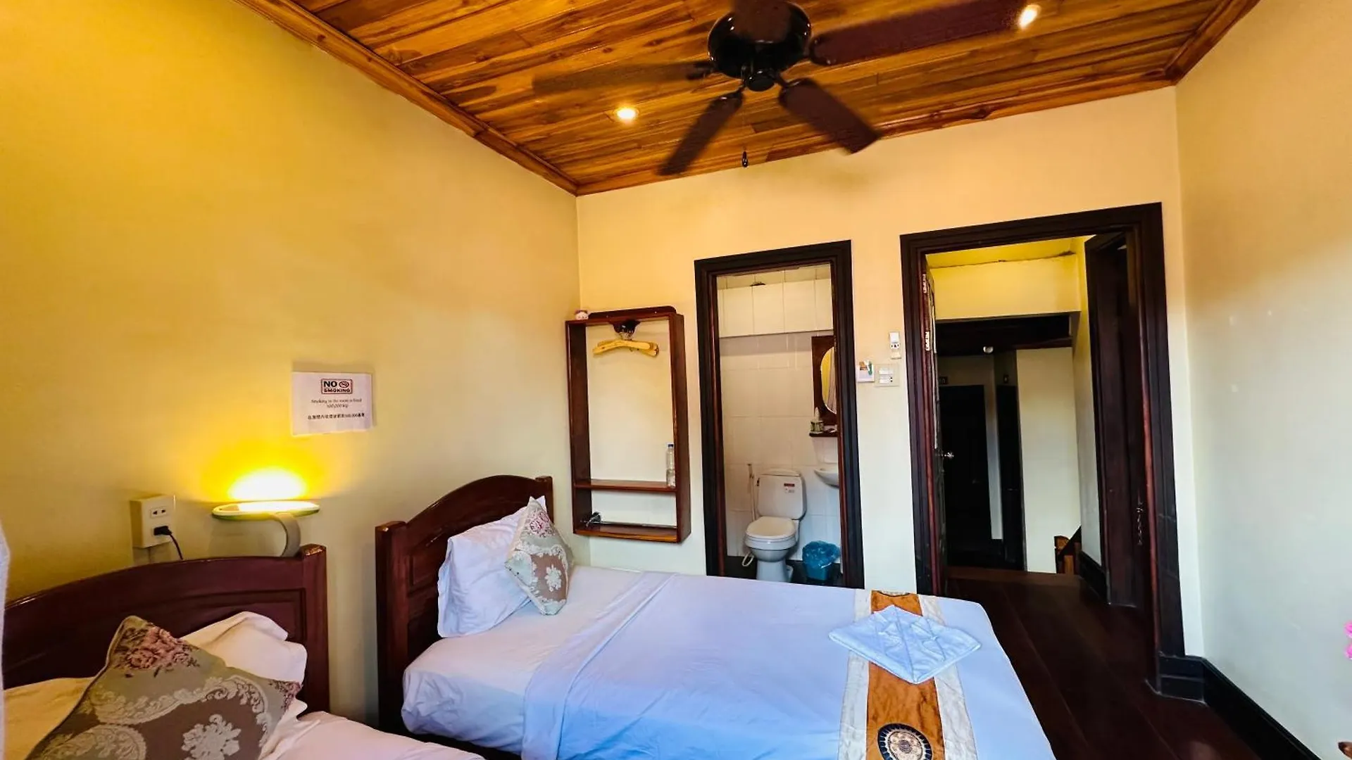 לואנג פרבאנג Anisa Mekong Riverside Villa מלון