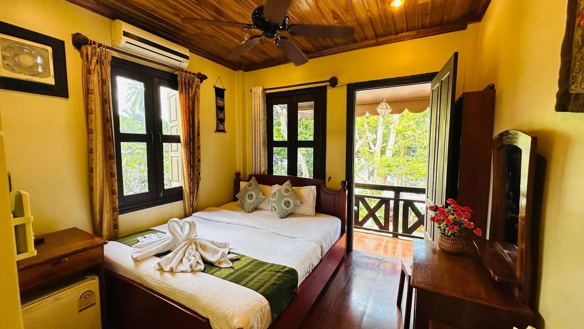 לואנג פרבאנג Anisa Mekong Riverside Villa מלון