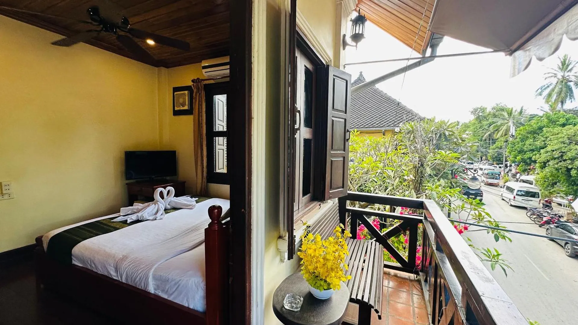 לואנג פרבאנג Anisa Mekong Riverside Villa 3*, לואנג פרבאנג