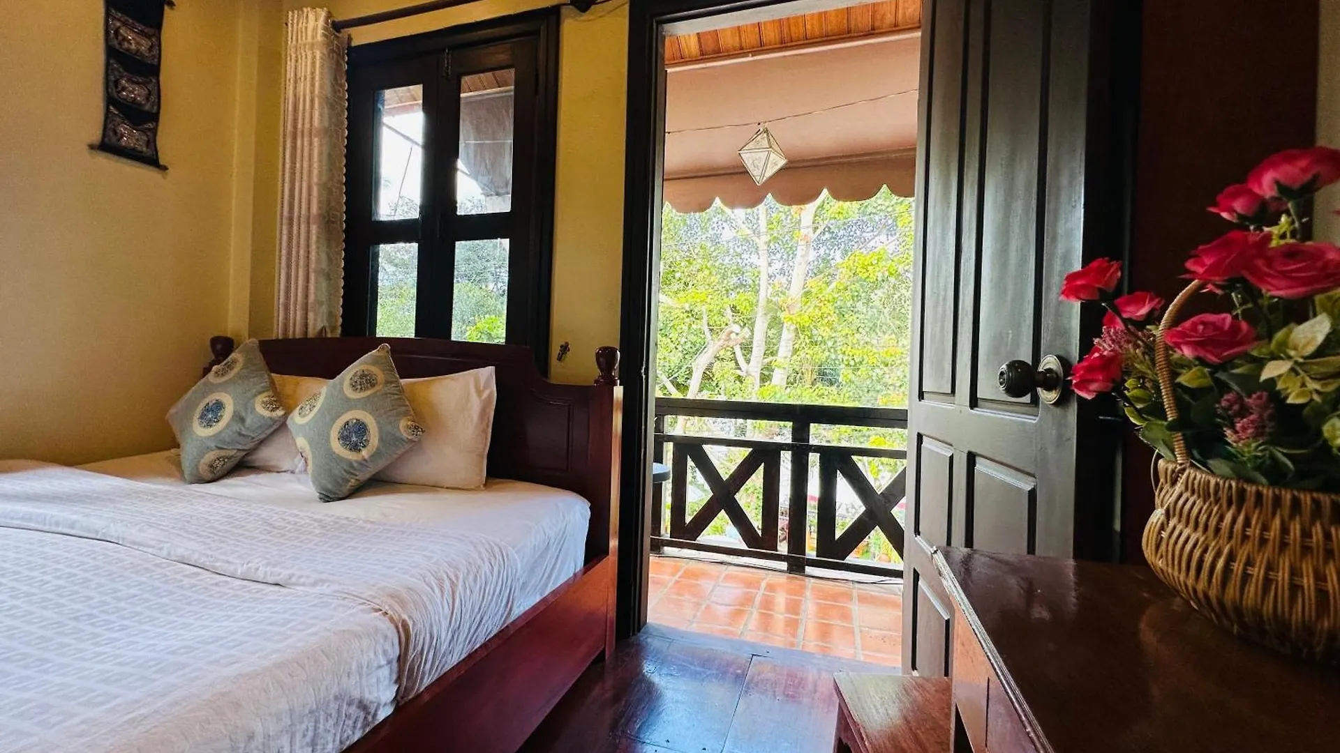 לואנג פרבאנג Anisa Mekong Riverside Villa מלון לואנג פרבאנג